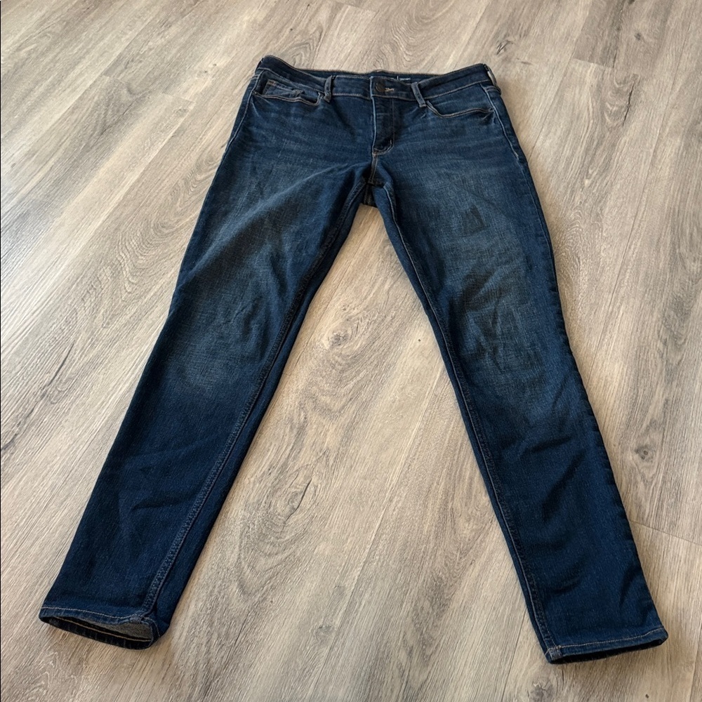 Old Navy mid rise, skinny jeans, size 10